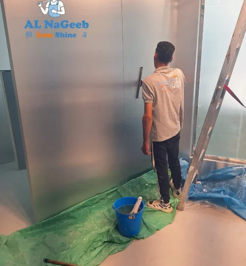 شركة نظافة - خدمات تنظيف - خدمات التنظيف - شركة النجيب - ايكون شاين - شركة تنظيف - تنظيف واجهات - تنظيف زجاج - تنظيف واجهات زجاجية - تنظيف كلادنج - كلادينج - تنظيف واجهات المحلات